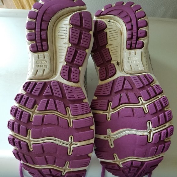 Brooks ghost Women’s size 7 - Picture 4 of 5